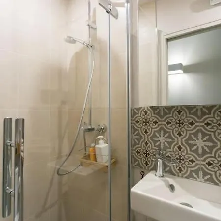 Romantic Brand New In Paris, Bathroom, Kitchen Parigi